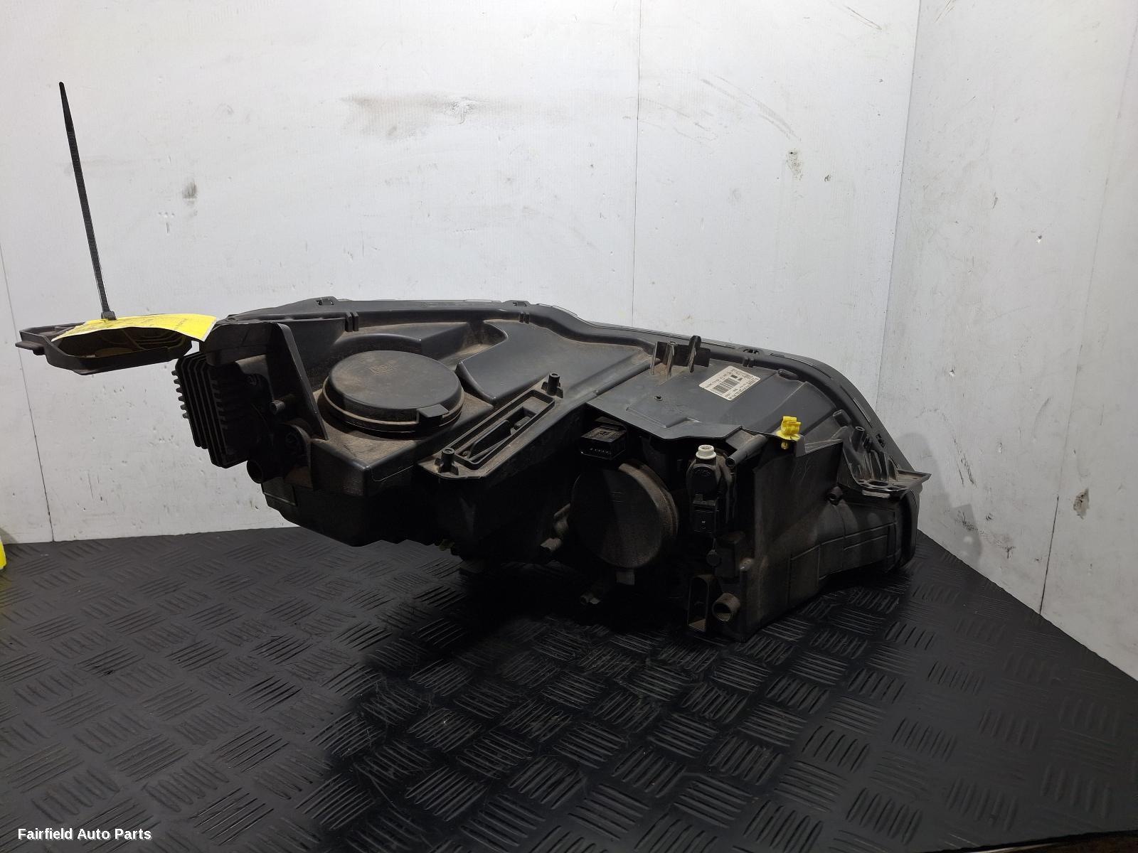 2016-2020 Peugeot 3008 Left Headlamp