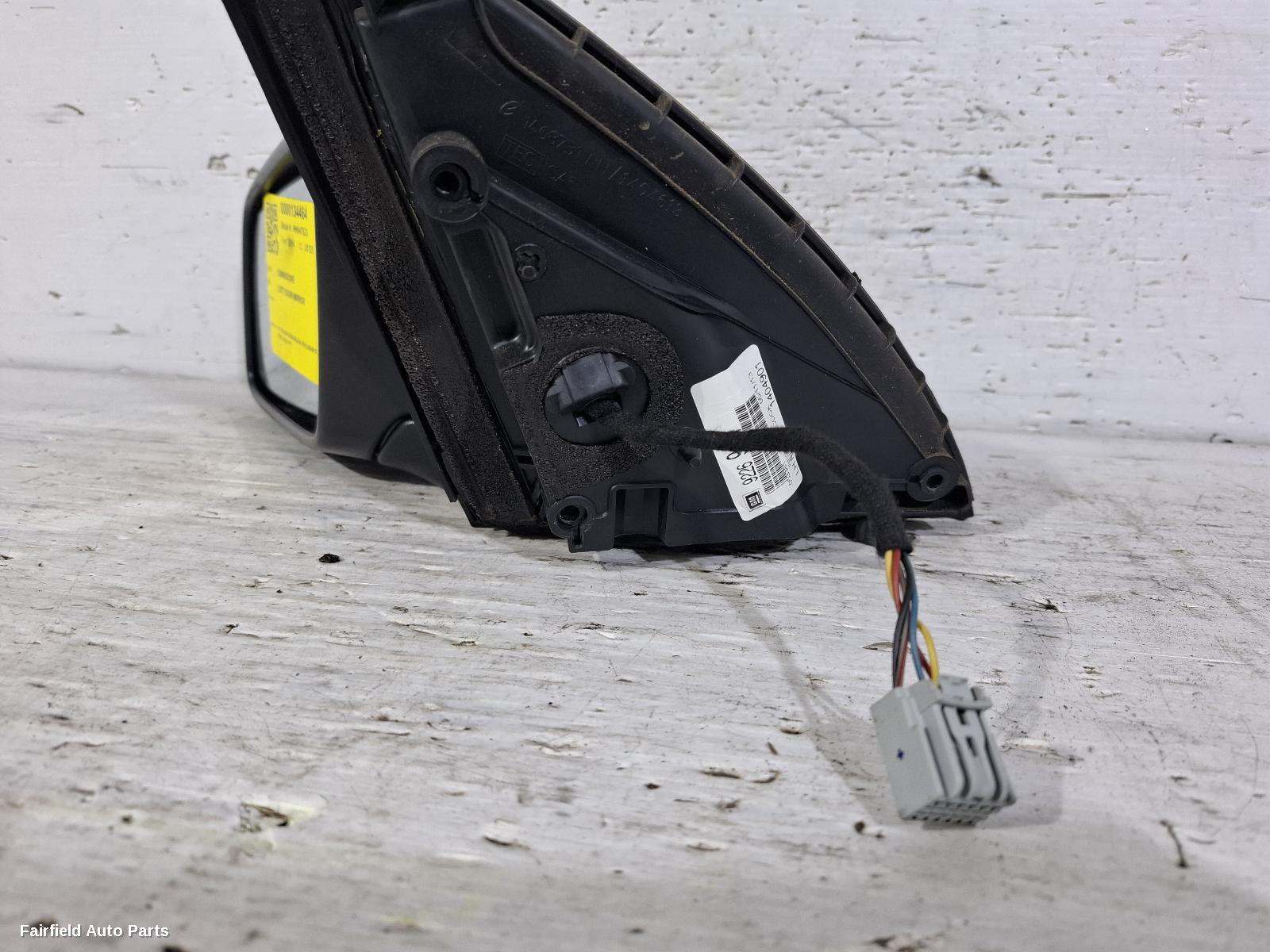 2013-2017 Holden Commodore Left Door Mirror