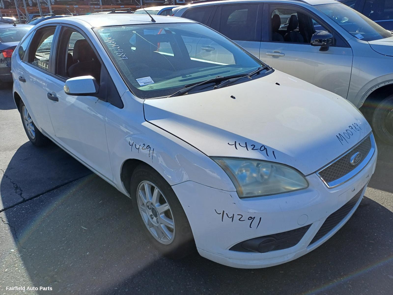 2007 Ford Focus Left Headlamp