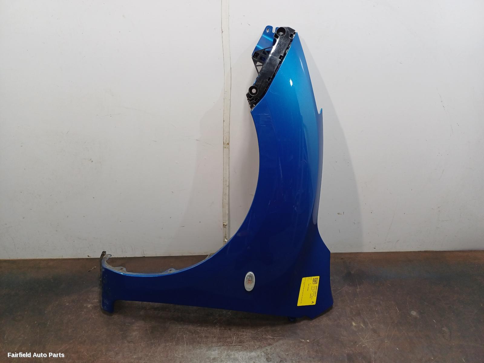 2009-2013 Mazda 3 Left Guard