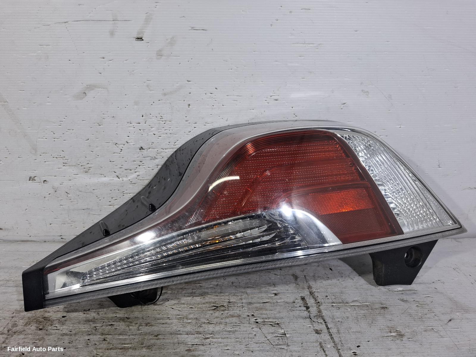 2015-2017 Toyota Prius Right Taillight