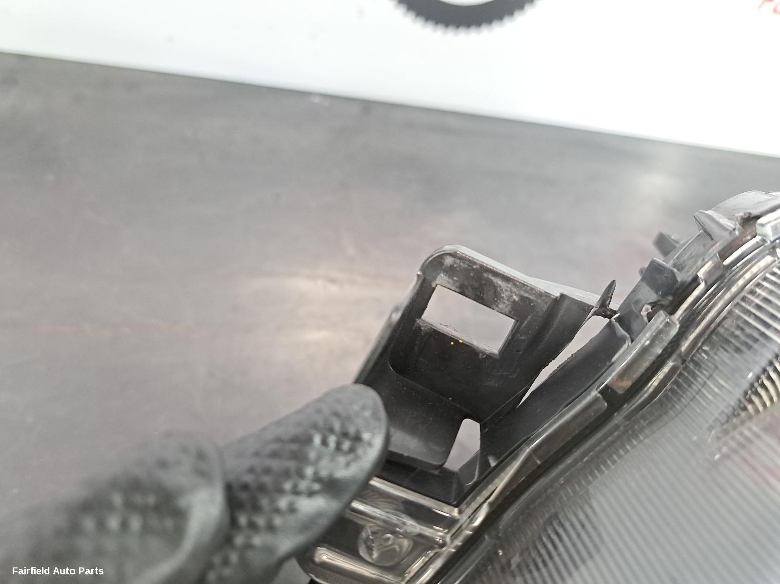 2020 Nissan Navara Left Headlamp