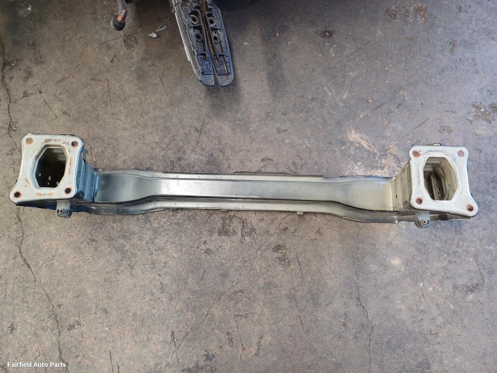 2012 Ford Focus F Bar Reinforc Brack