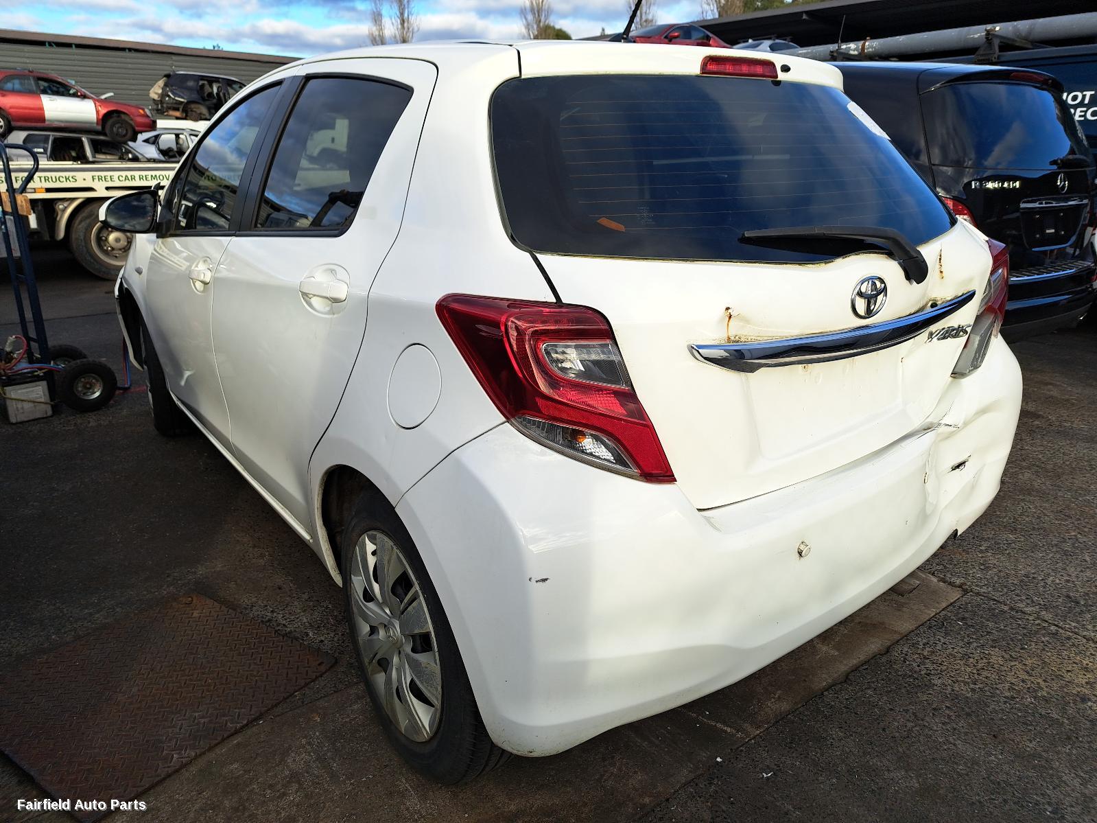 2016 Toyota Yaris Left Headlamp