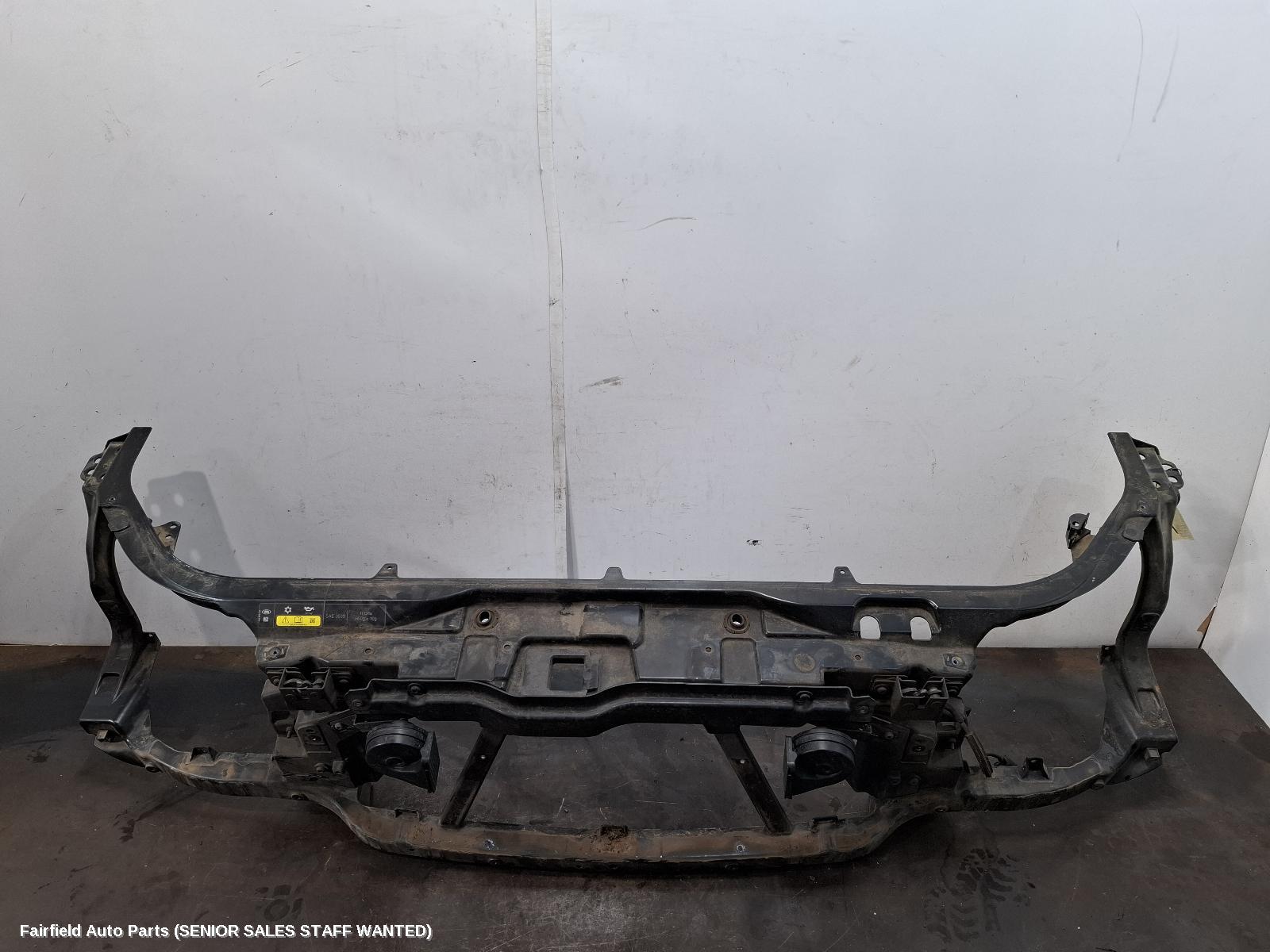 2017 Land Rover Discovery Radiator Support
