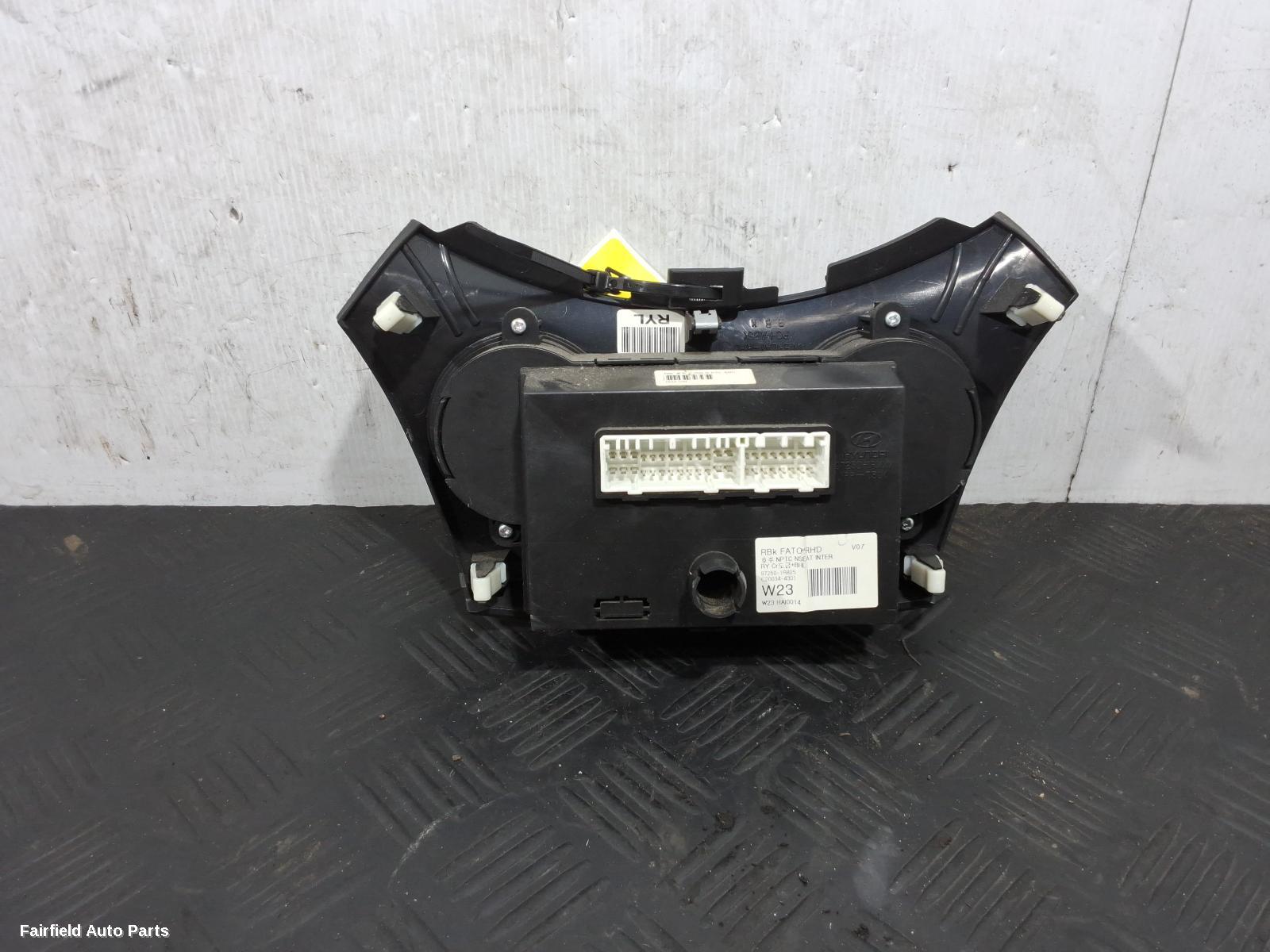 2011-2019 Hyundai Accent Heater Ac Controls