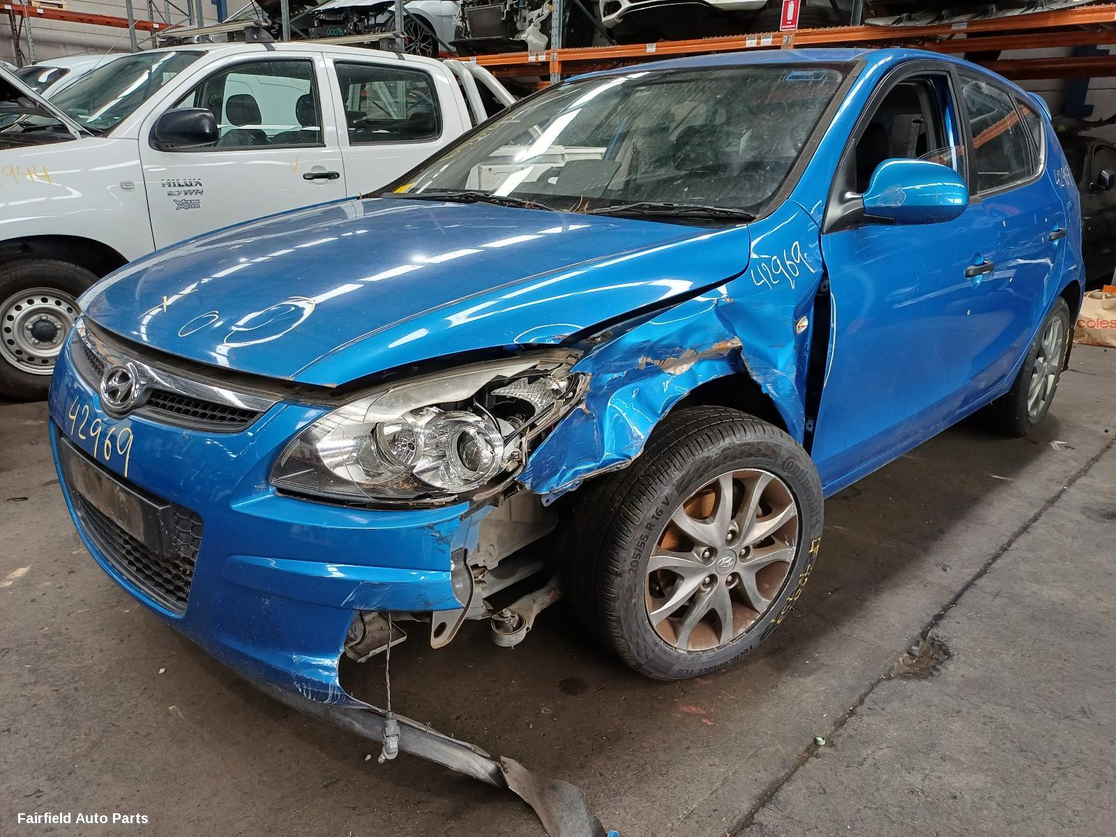 2010 Hyundai I30 Fuel Door Filler