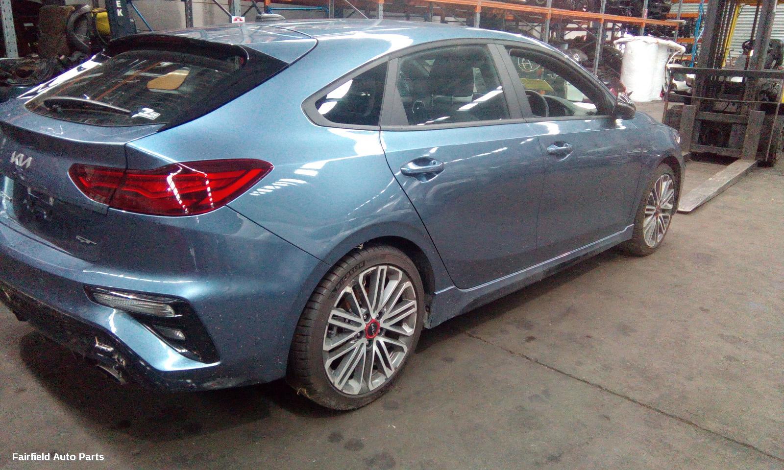 2021 Kia Cerato Right Guard Liner