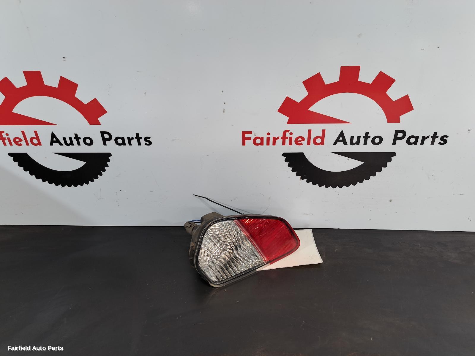 2016 Mitsubishi Outlander Left Taillight