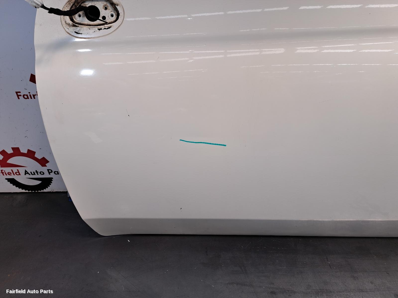 2013 Fiat 500 Left Front Door