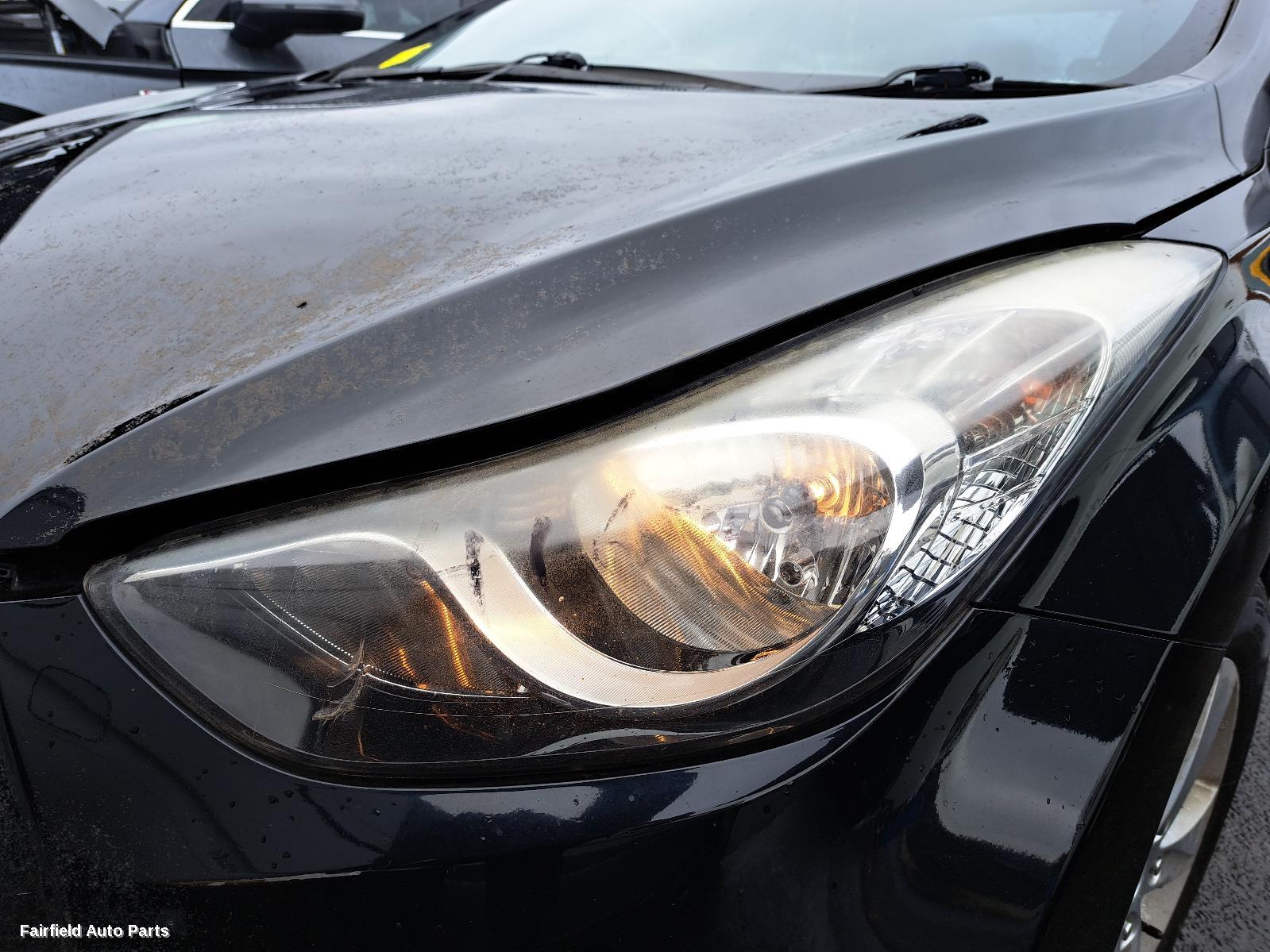 2013 Hyundai Elantra Left Taillight