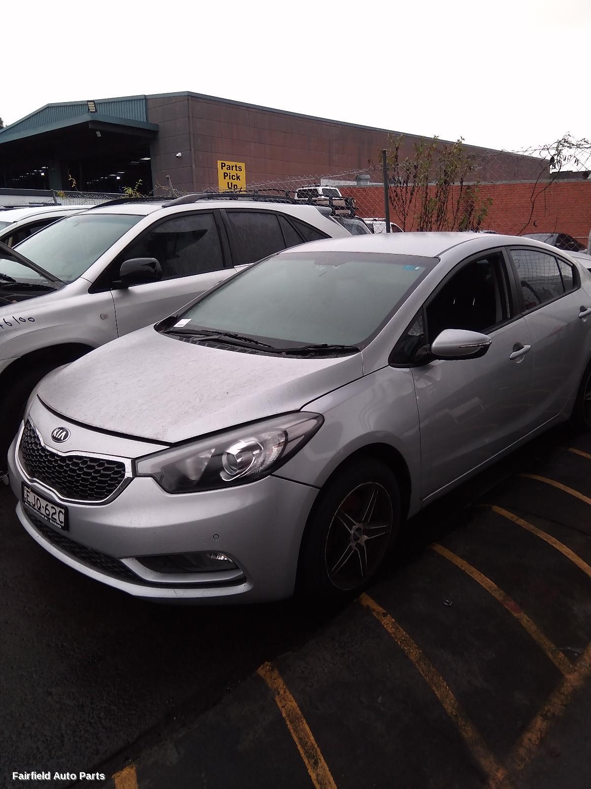 2015 Kia Cerato Right Taillight