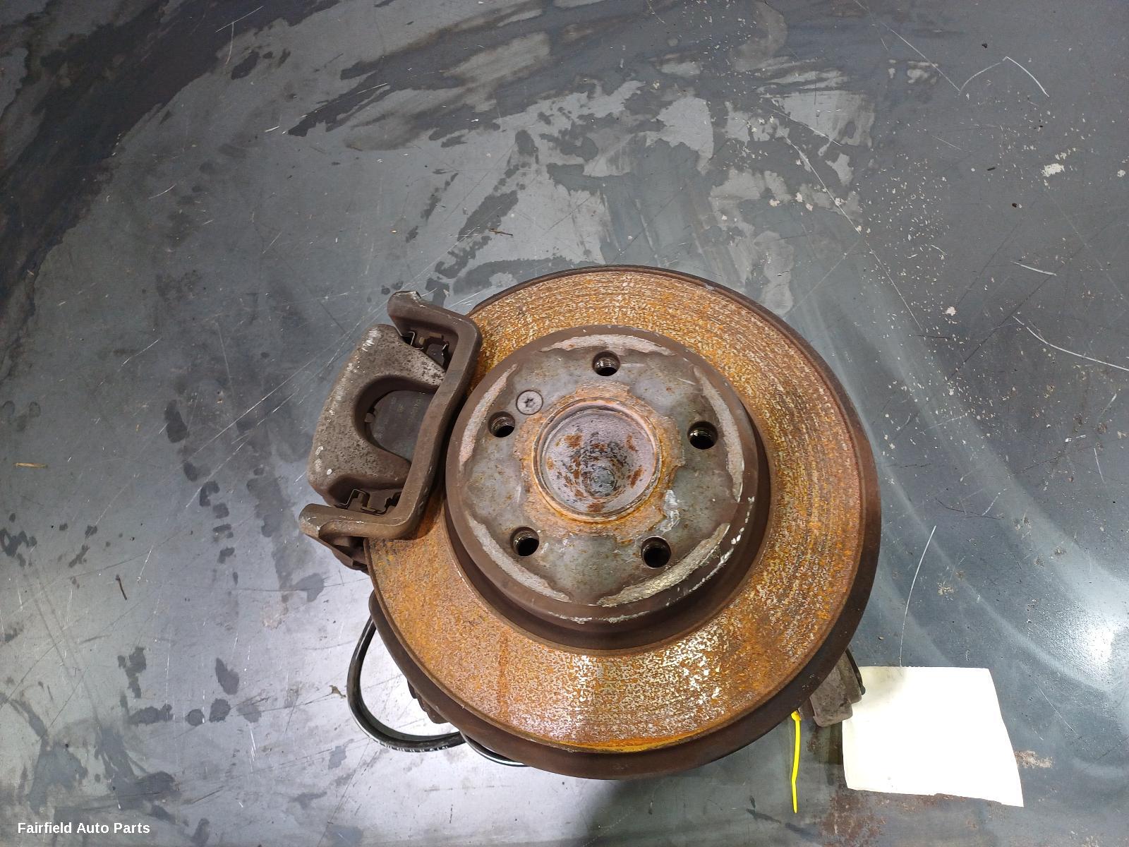 2012-2018 Mercedes A Class Right Rear Hub Assembly