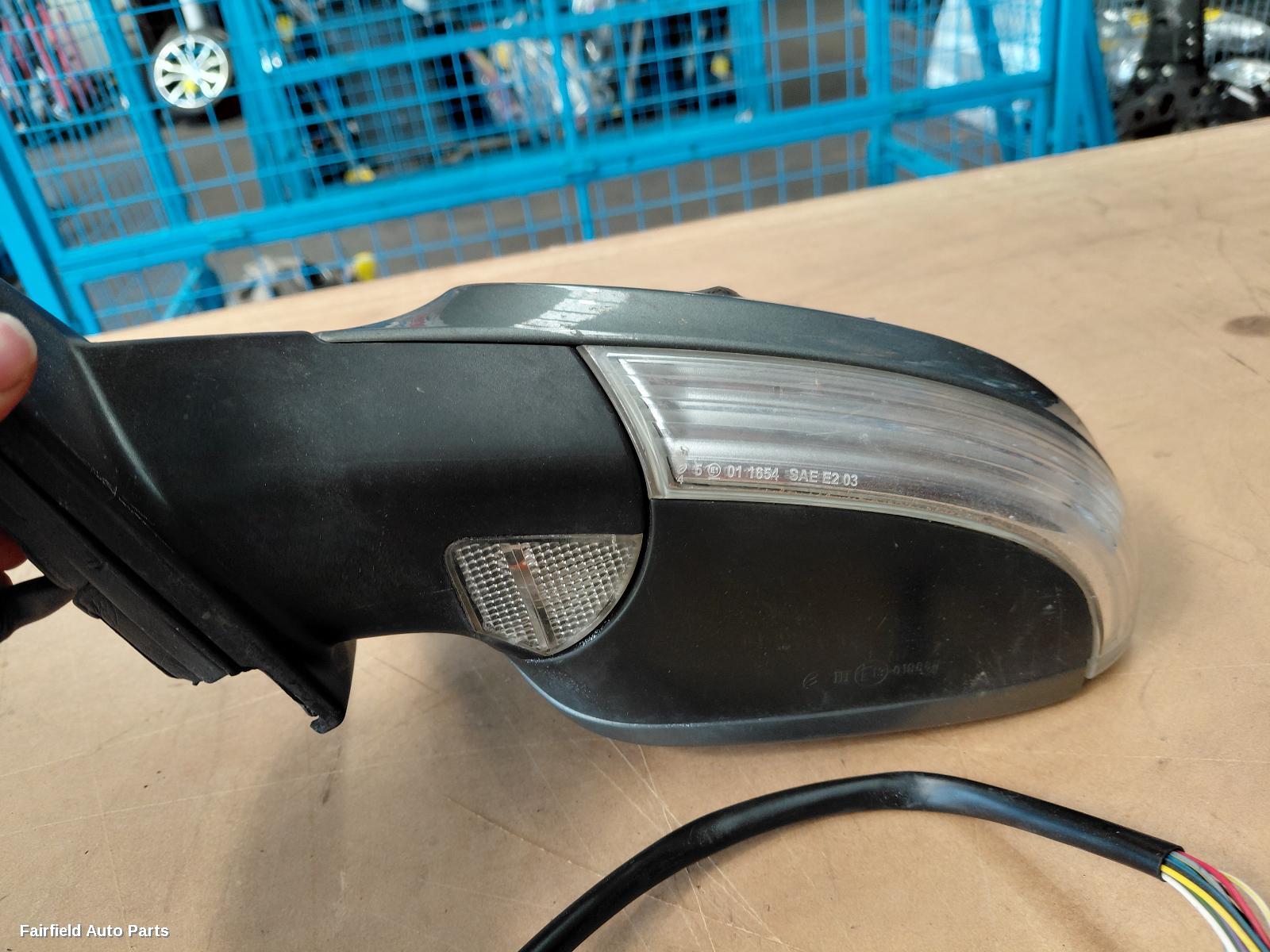 2006-2010 Volkswagen Passat Left Door Mirror