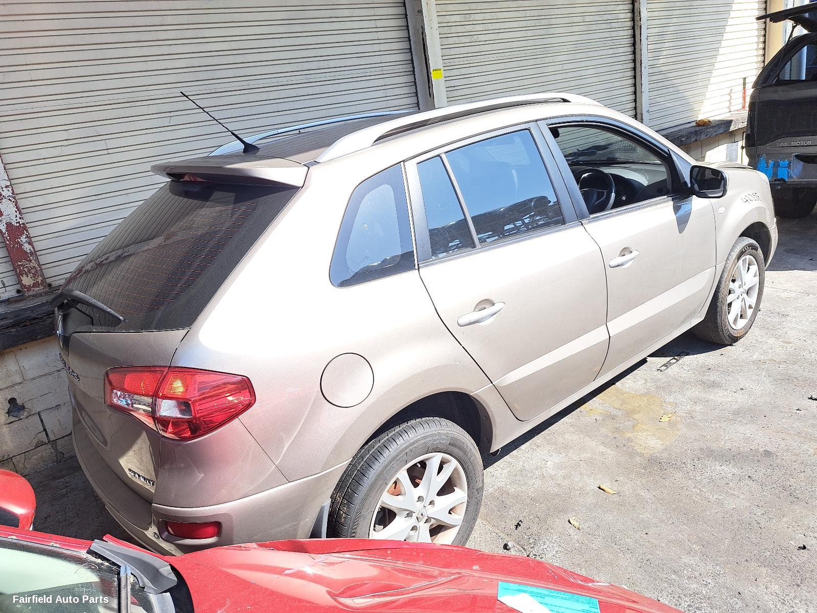 2010 Renault Kaleos Right Door Mirror