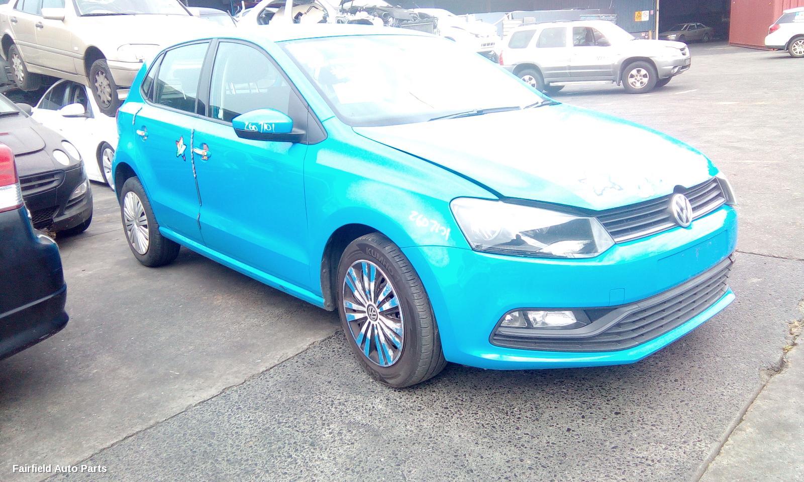 2016 Volkswagen Polo Right Taillight