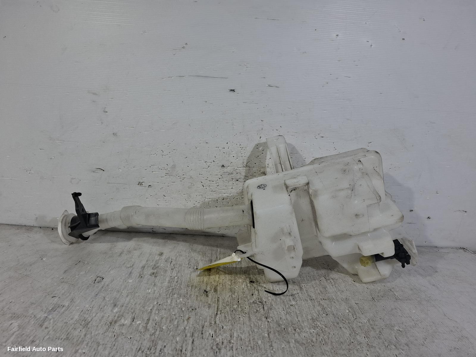 2019-2024 Mitsubishi Asx Washer Bottle