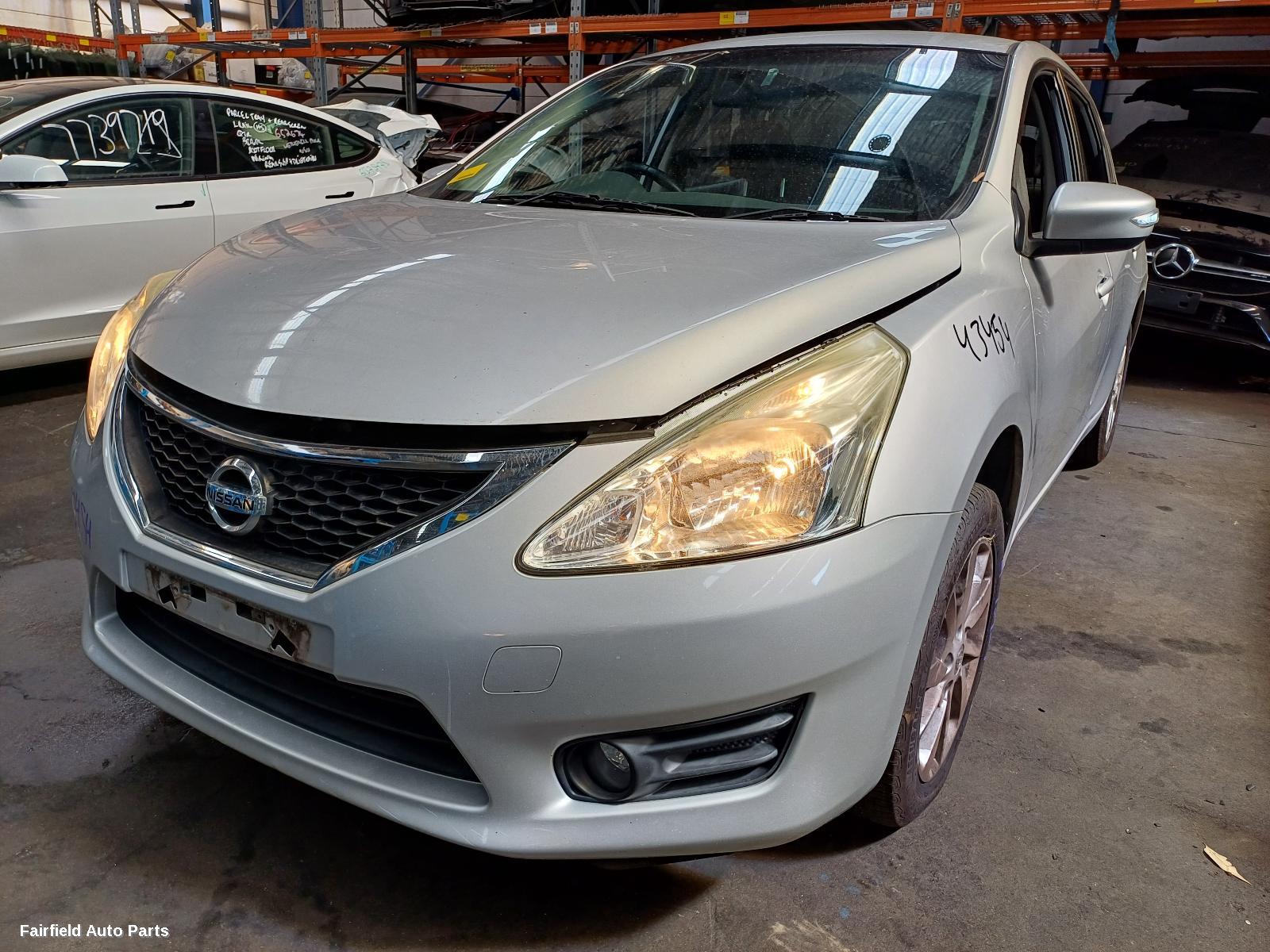 2015 Nissan Pulsar Left Taillight