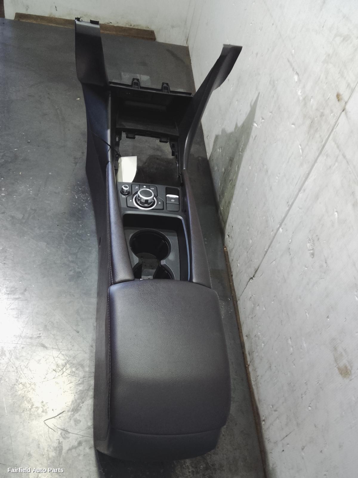 2016-2019 Mazda 3 Console