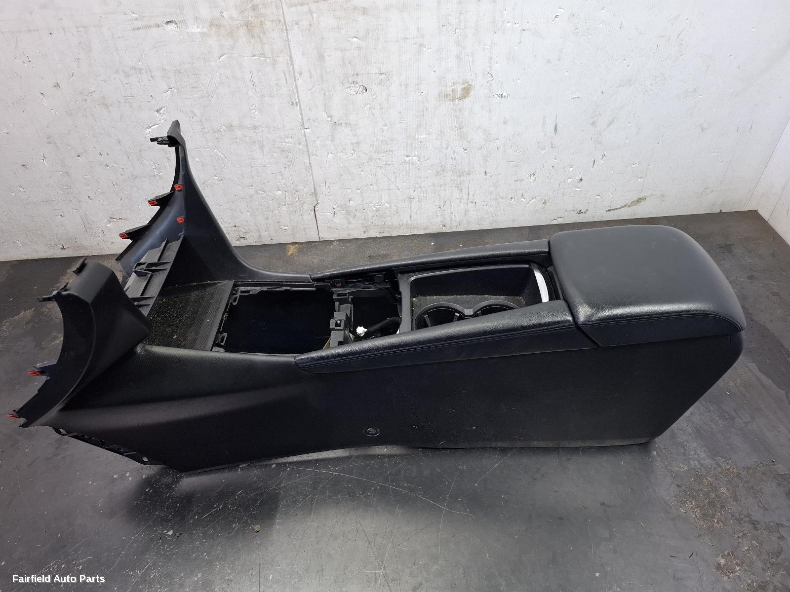 2016-2019 Mazda 3 Console
