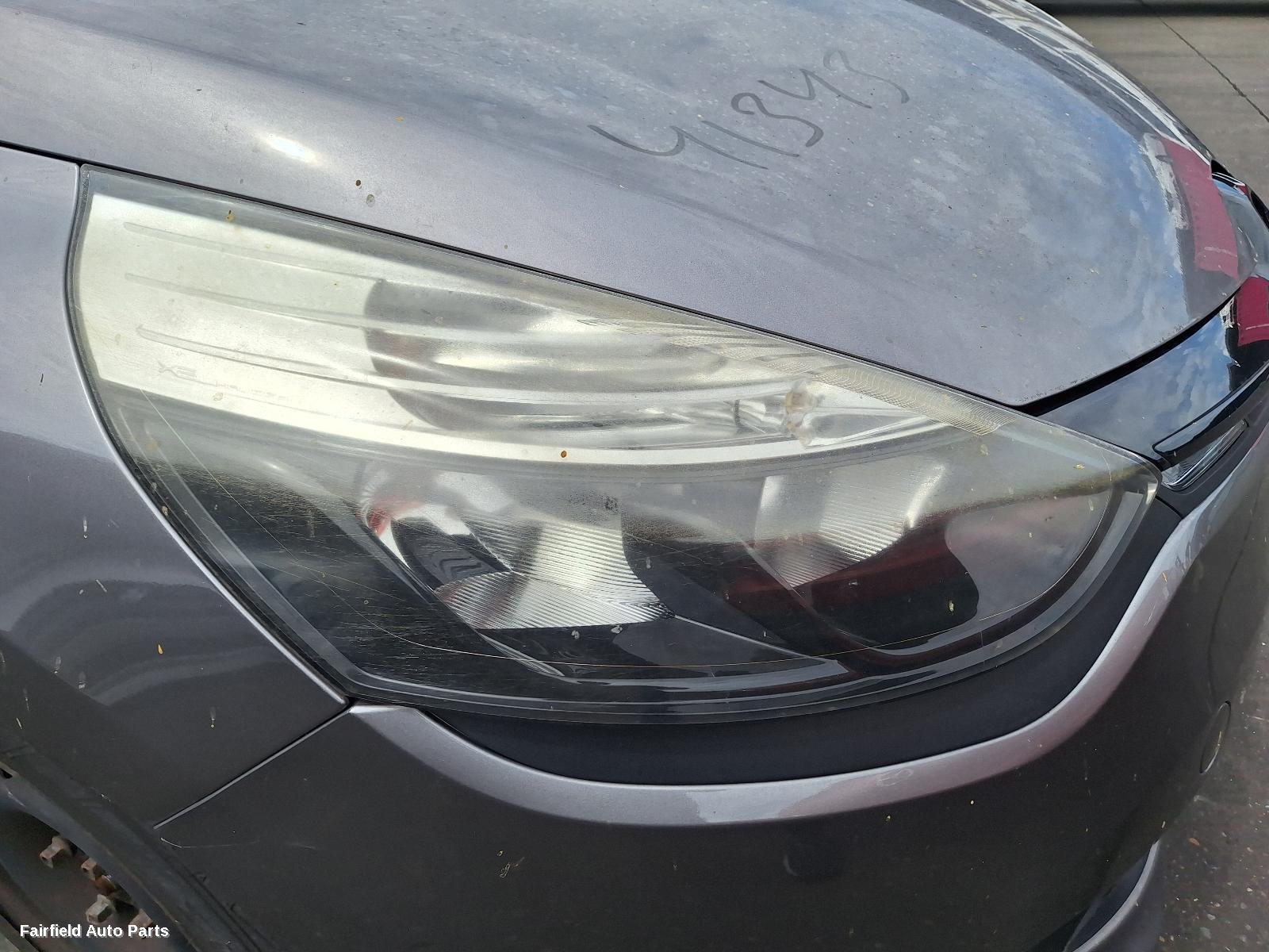 2015 Renault Clio Right Taillight