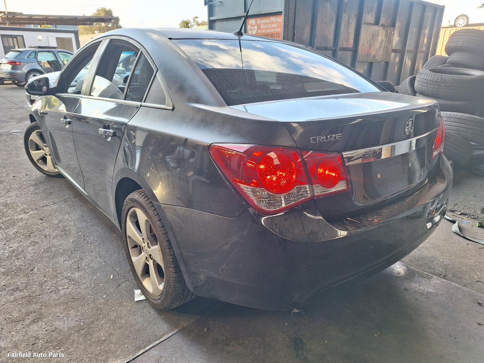 2010 Holden Cruze Left Front Door