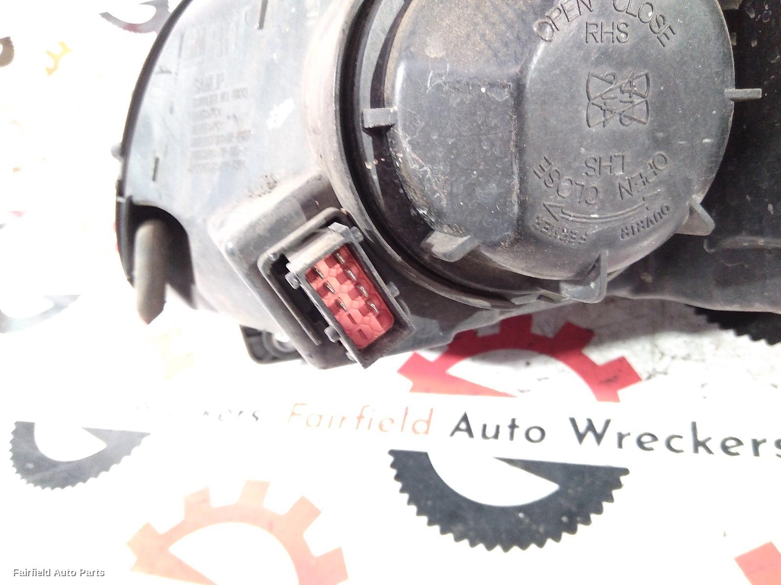 2006-2010 Holden Commodore Right Headlamp