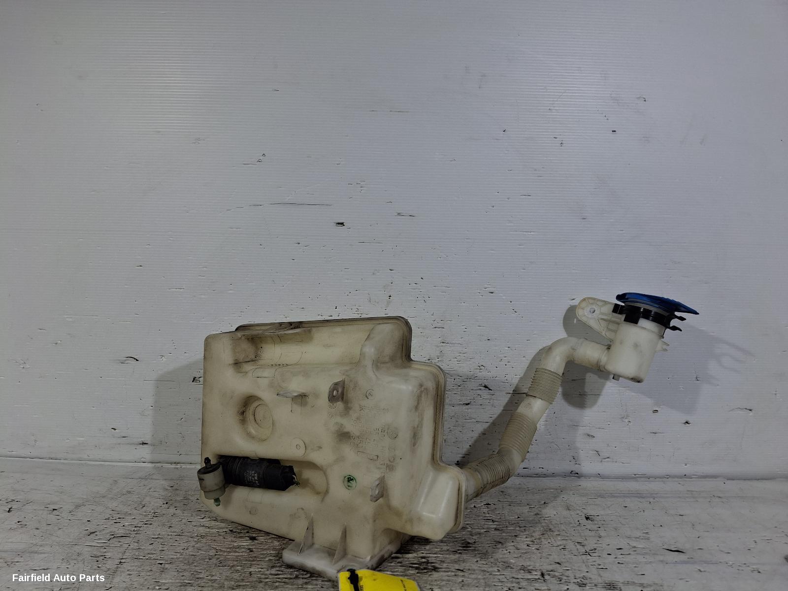 2004-2015 Volkswagen Golf Washer Bottle