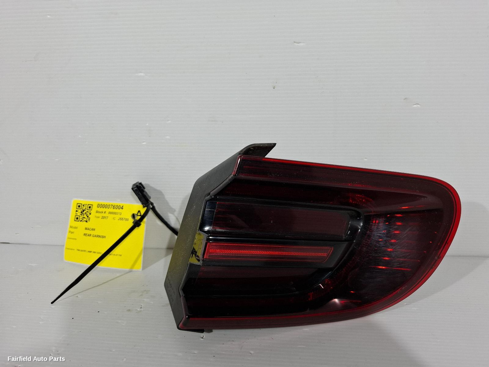 2014-2018 Porsche Macan Rear Garnish
