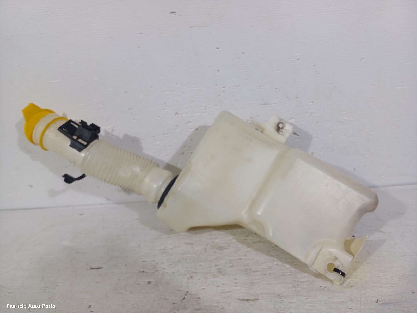 2017 Fiat 500x Washer Bottle