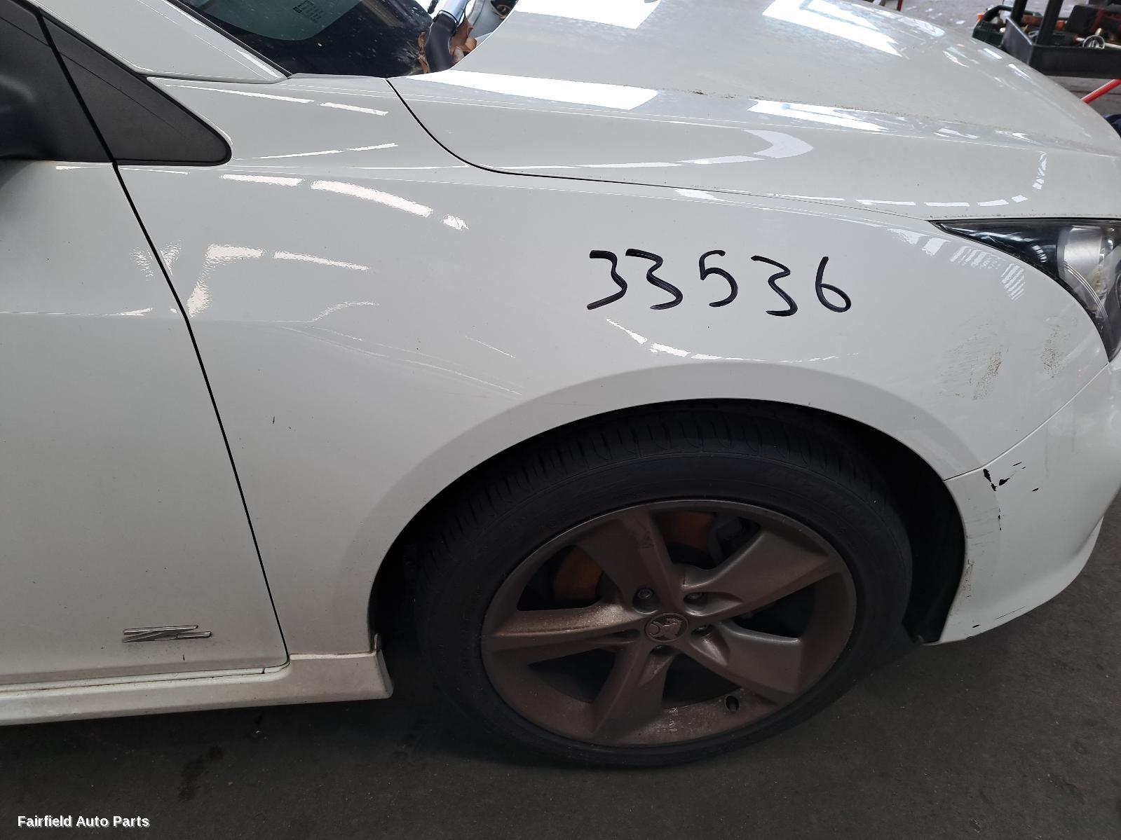 2016 Holden Cruze Grille