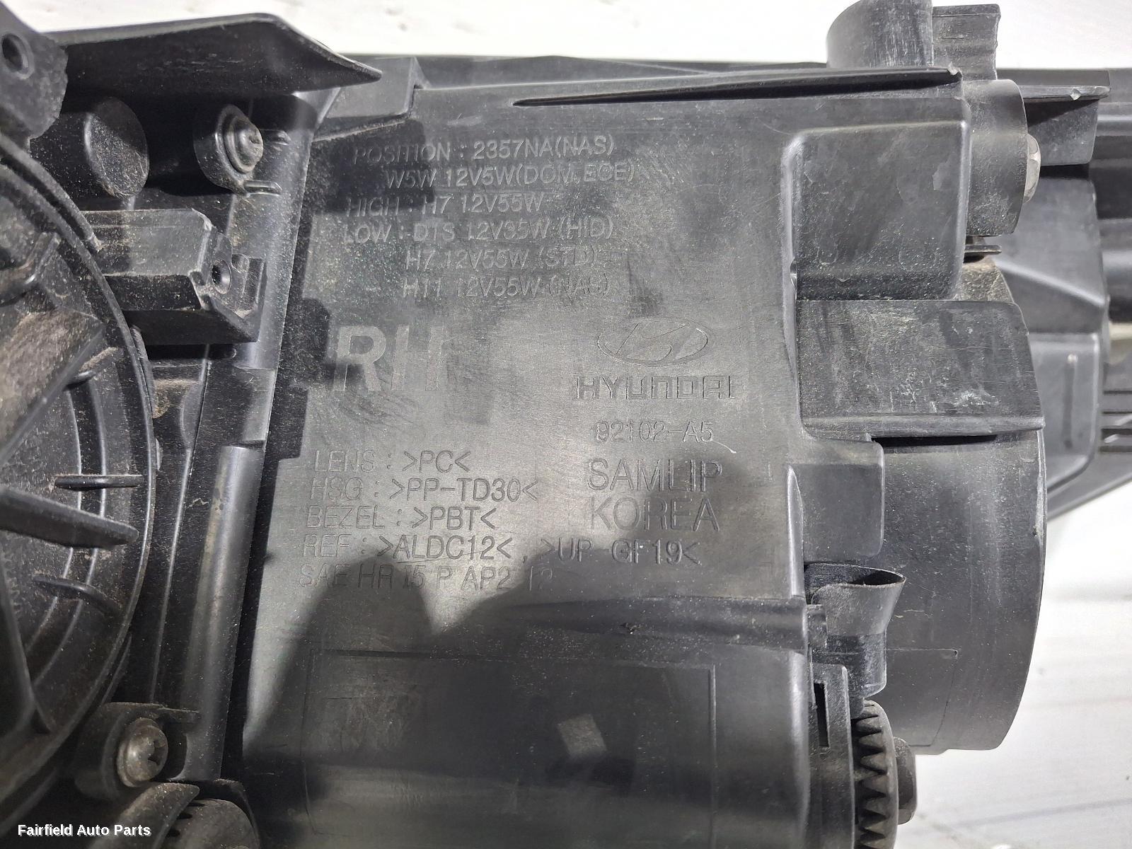 2012-2017 Hyundai I30 Right Headlamp
