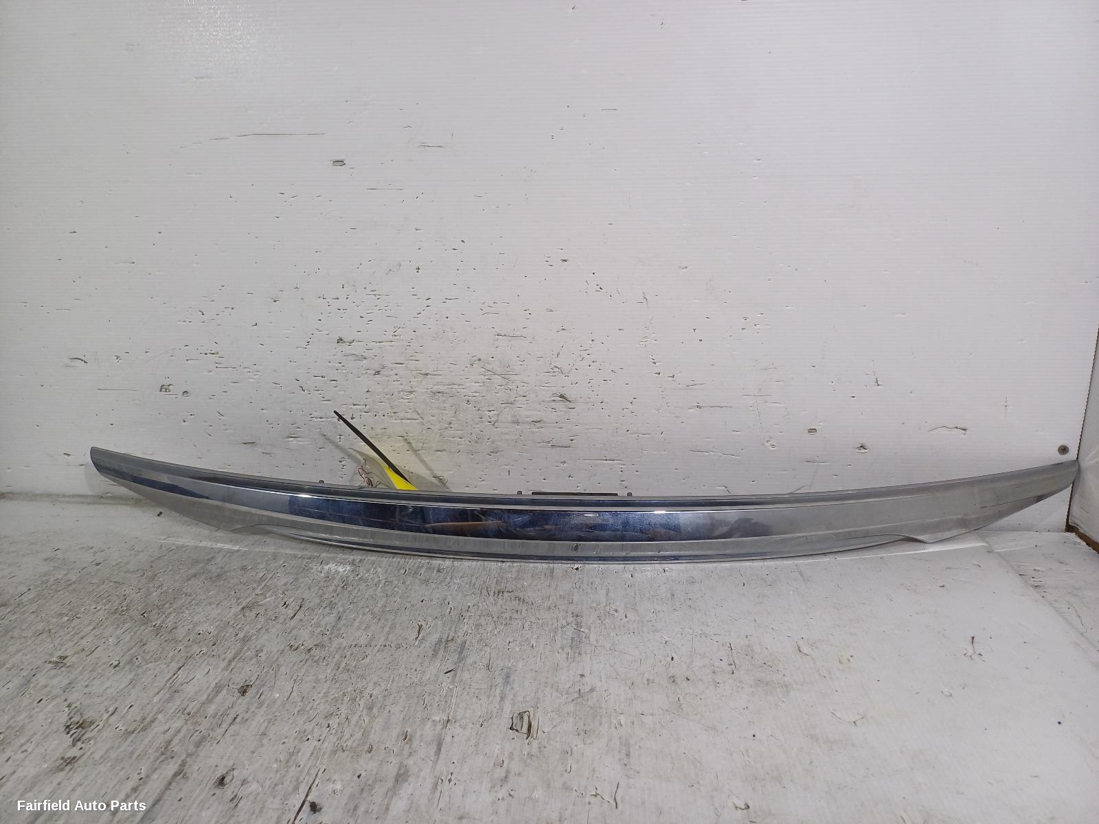 2014-2016 Toyota Yaris Rear Garnish