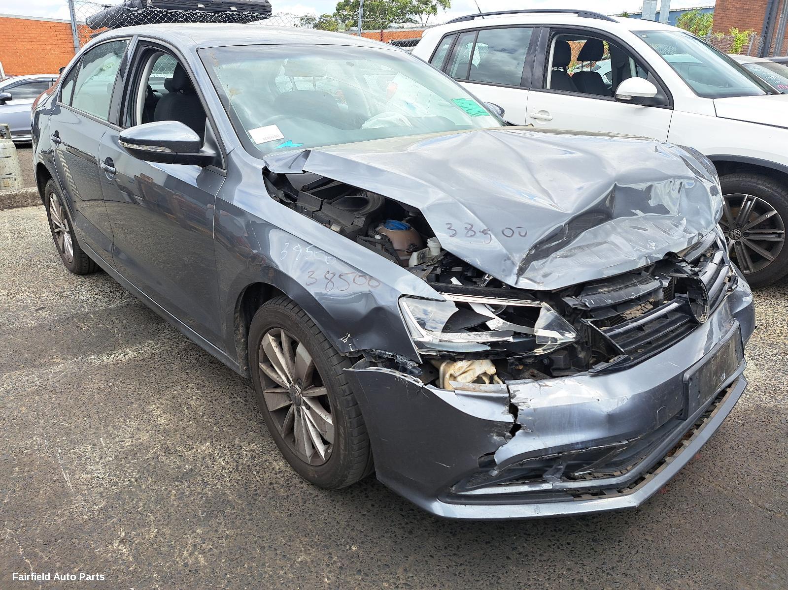 2015 Volkswagen Jetta Left Driveshaft