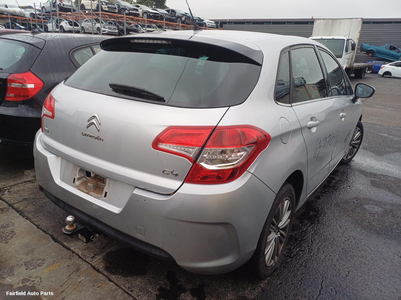 2011 Citroen C4 Left Rear Door Sliding