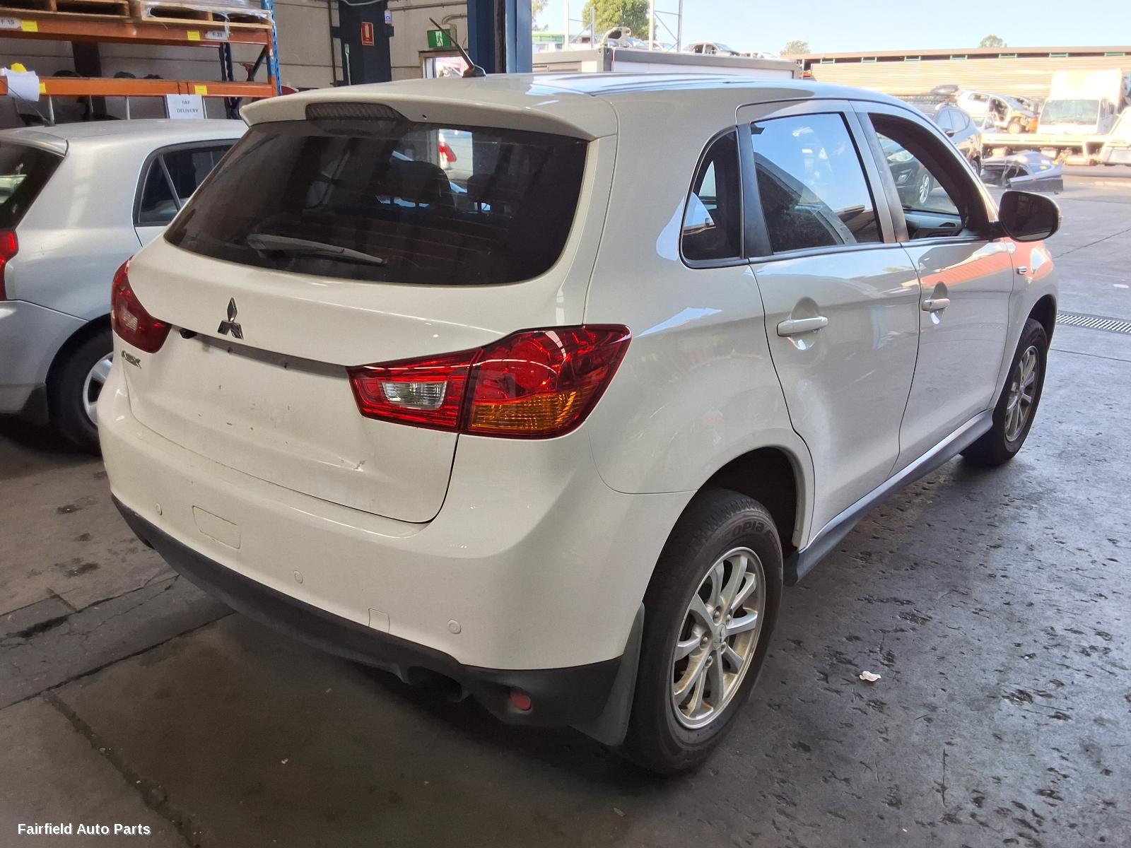 2013 Mitsubishi Asx Right Taillight