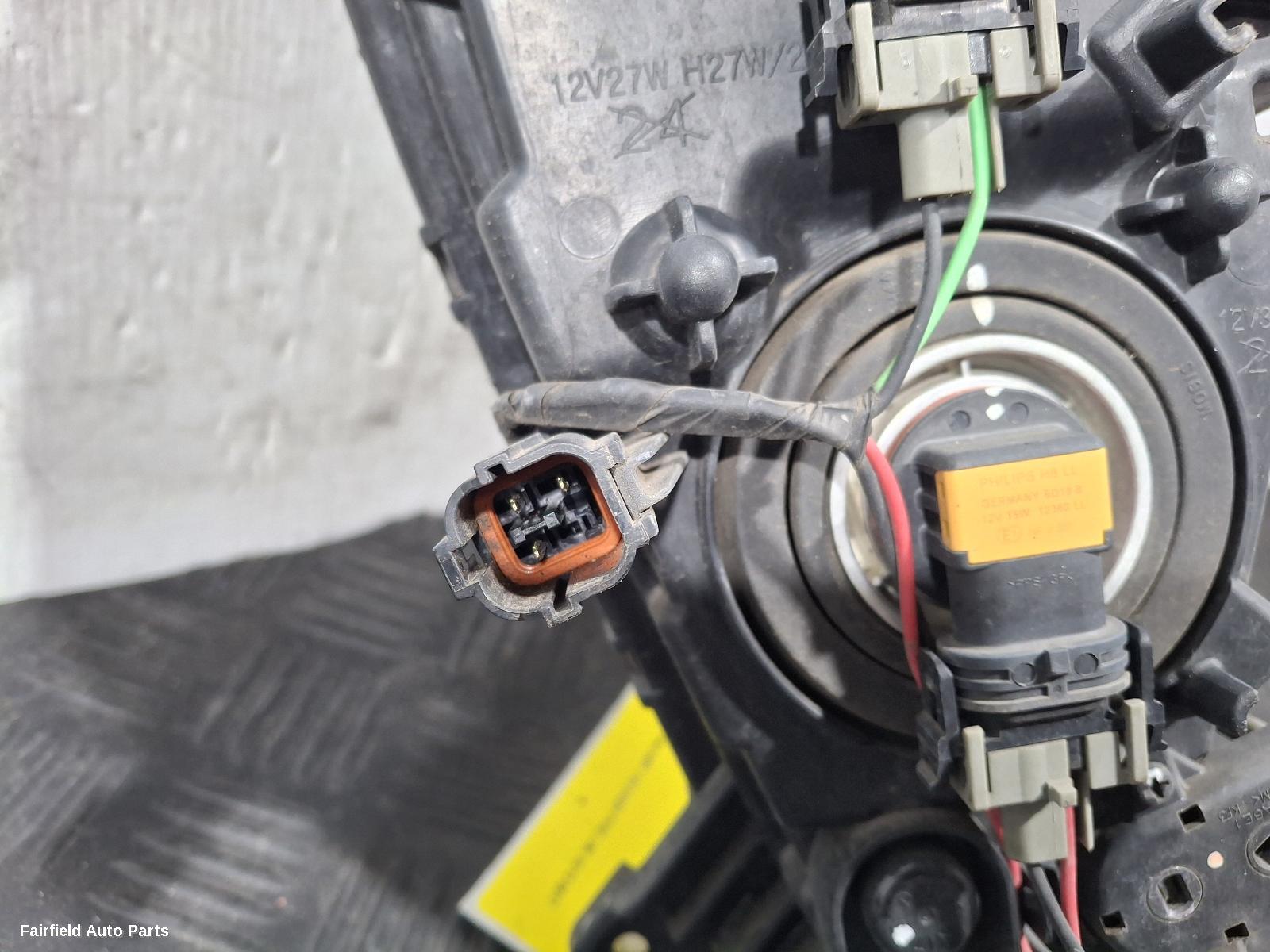 2015-2017 Kia Sorento Left Indicator Fog Side