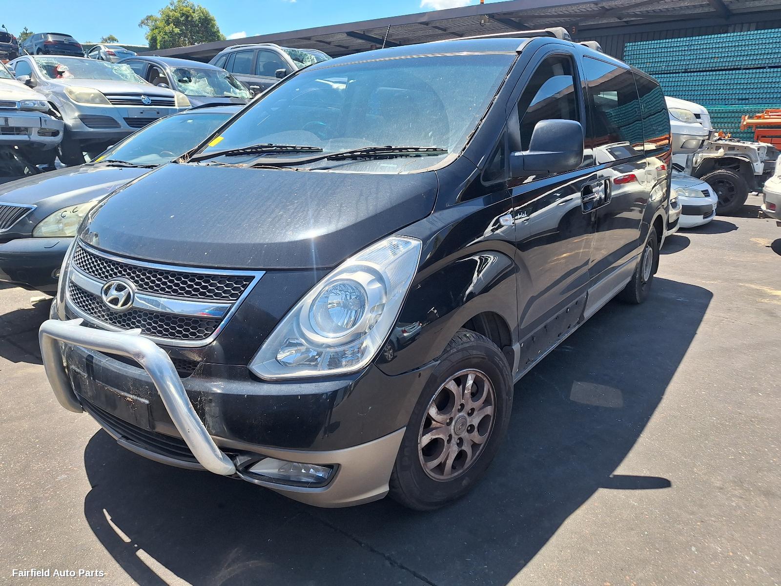 2007-2018 Hyundai Iload/imax Right Guard
