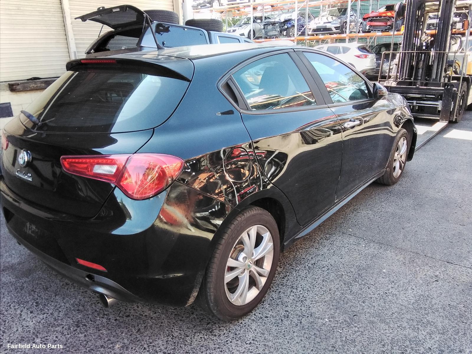 2014 Alfa Romeo Giulietta Right Rear Door Sliding