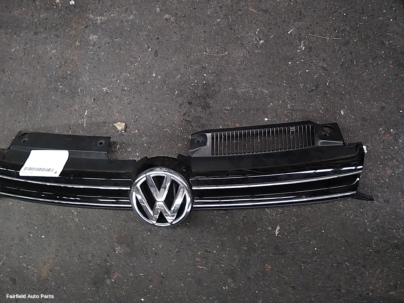 2008-2013 Volkswagen Golf Grille