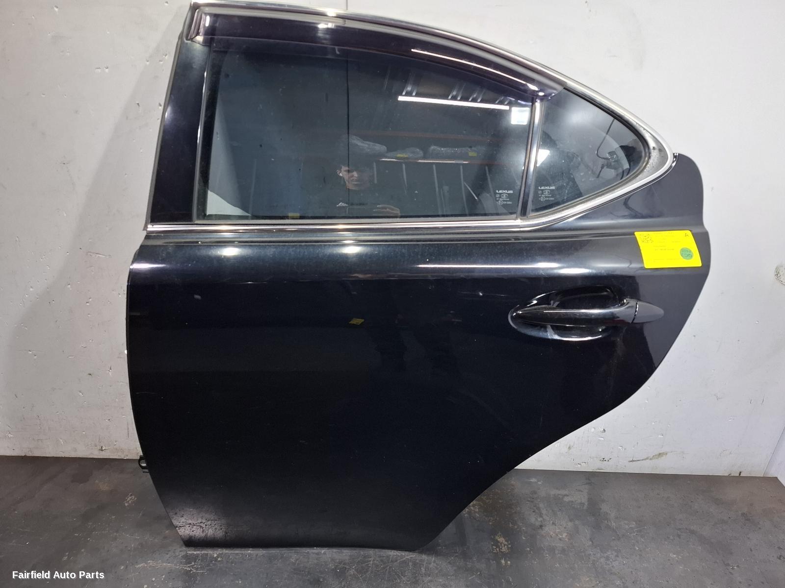 2005-2013 Lexus Is250/is250c Left Rear Door Sliding