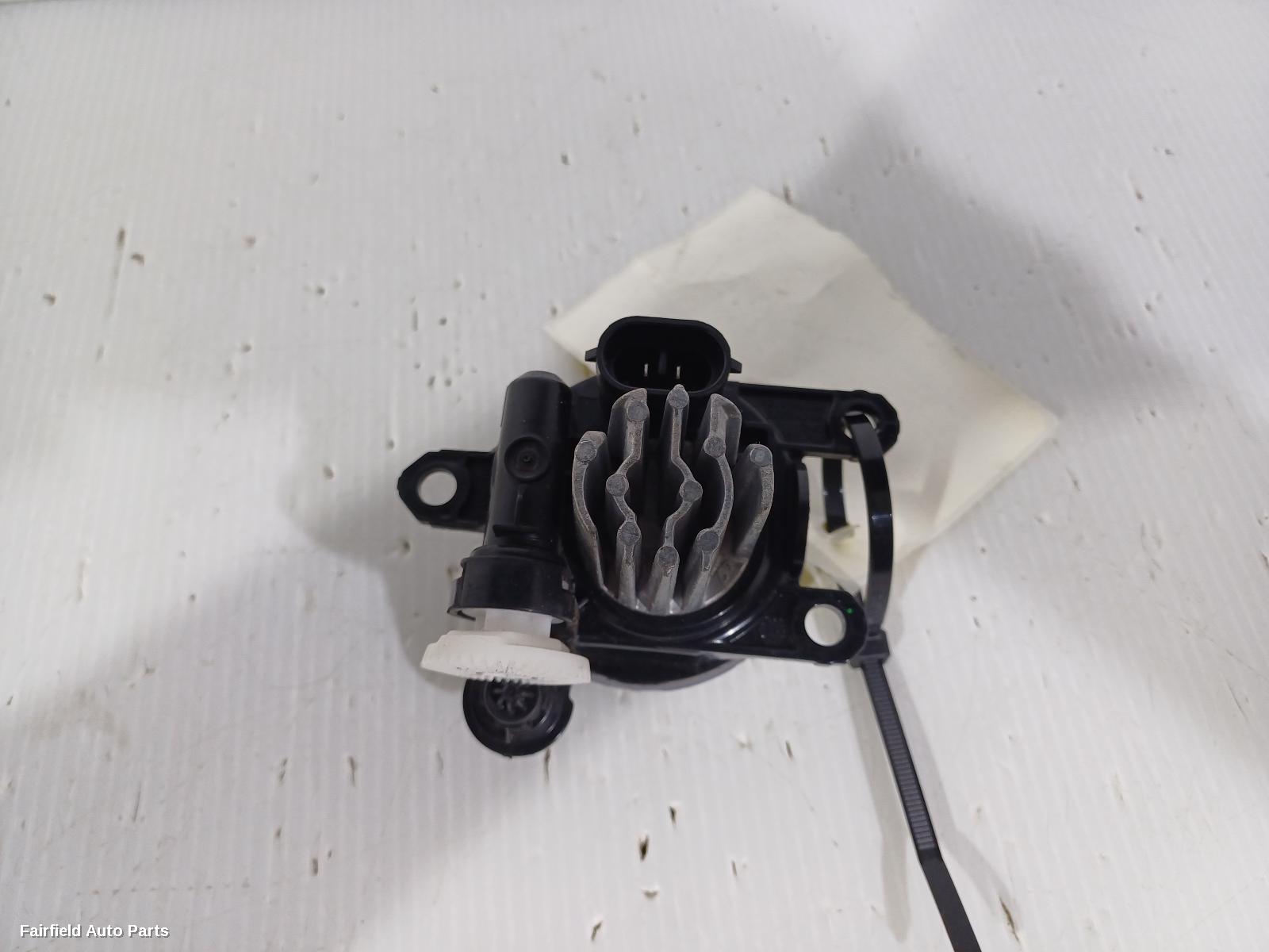 2020-2025 Ford Escape Right Indicator Fog Side