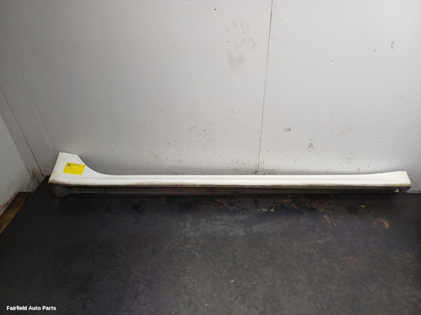 2007-2012 Mitsubishi Lancer Side Step Skirt