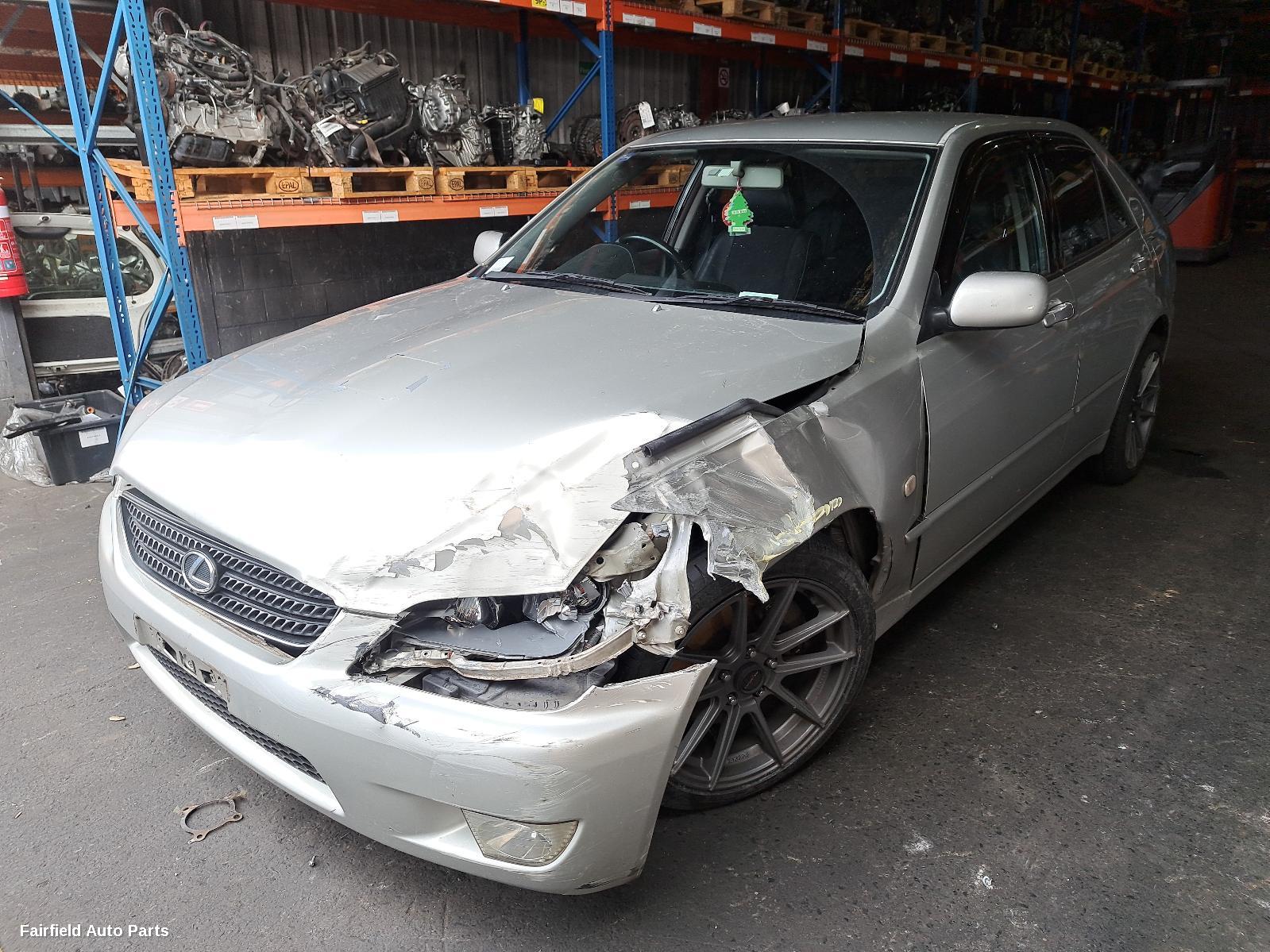 2002 Lexus Is200/is300 Fuel Door Filler