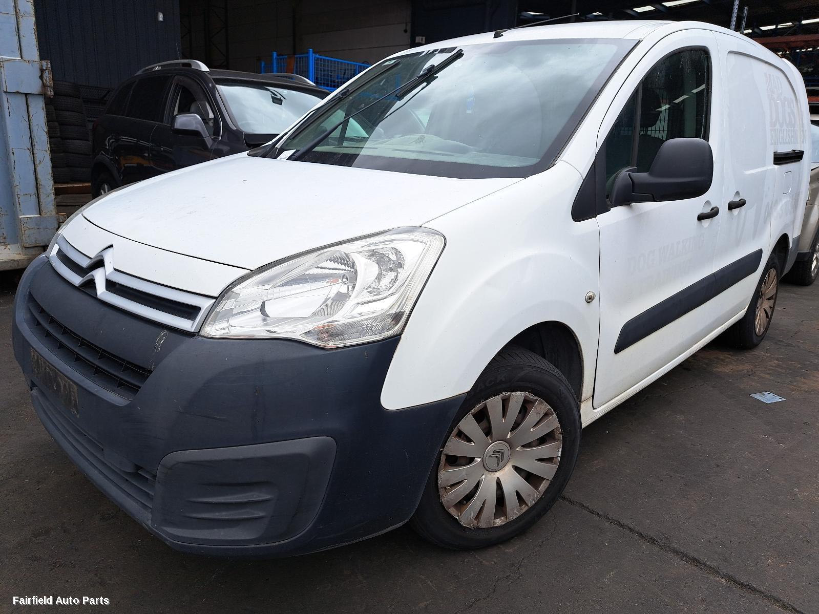 2016 Citroen Berlingo Left Front Door Window