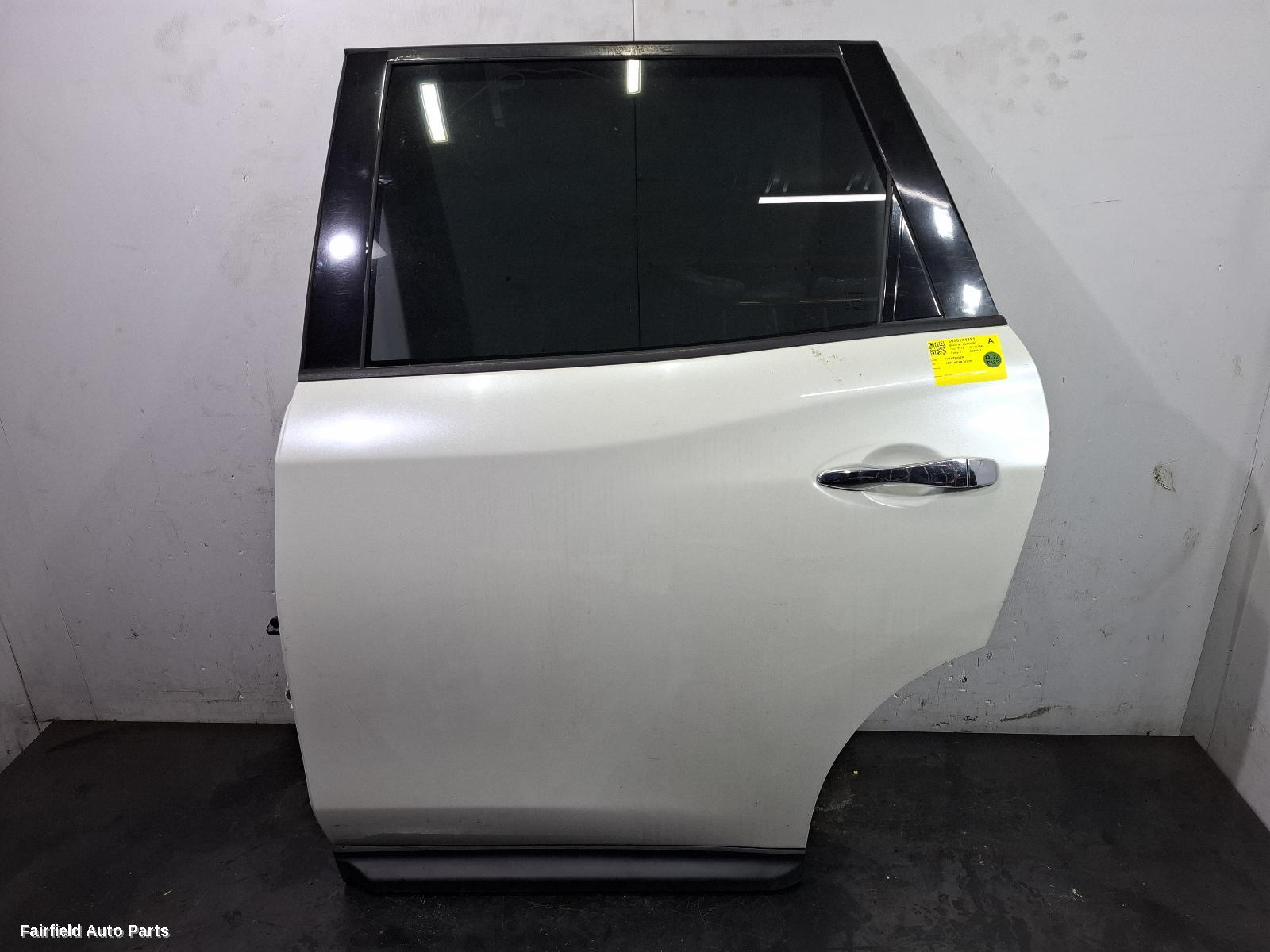 2013-2021 Nissan Pathfinder Left Rear Door Sliding