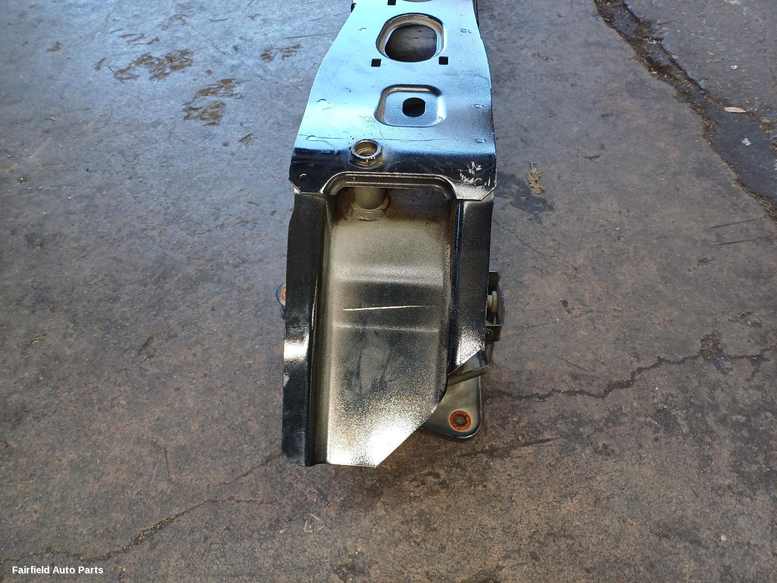 2012 Ford Focus F Bar Reinforc Brack