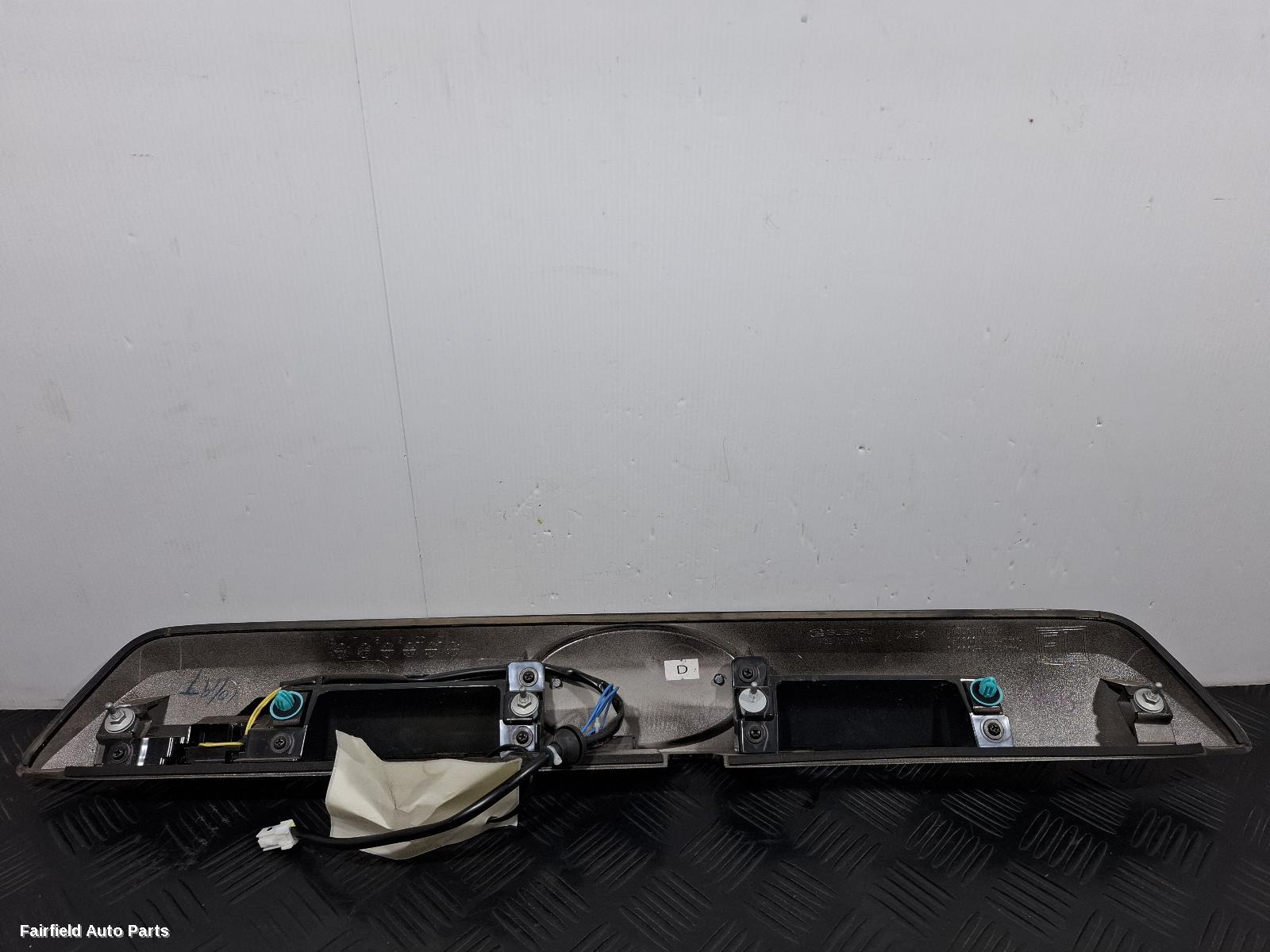 2017-2023 Subaru Xv Rear Garnish