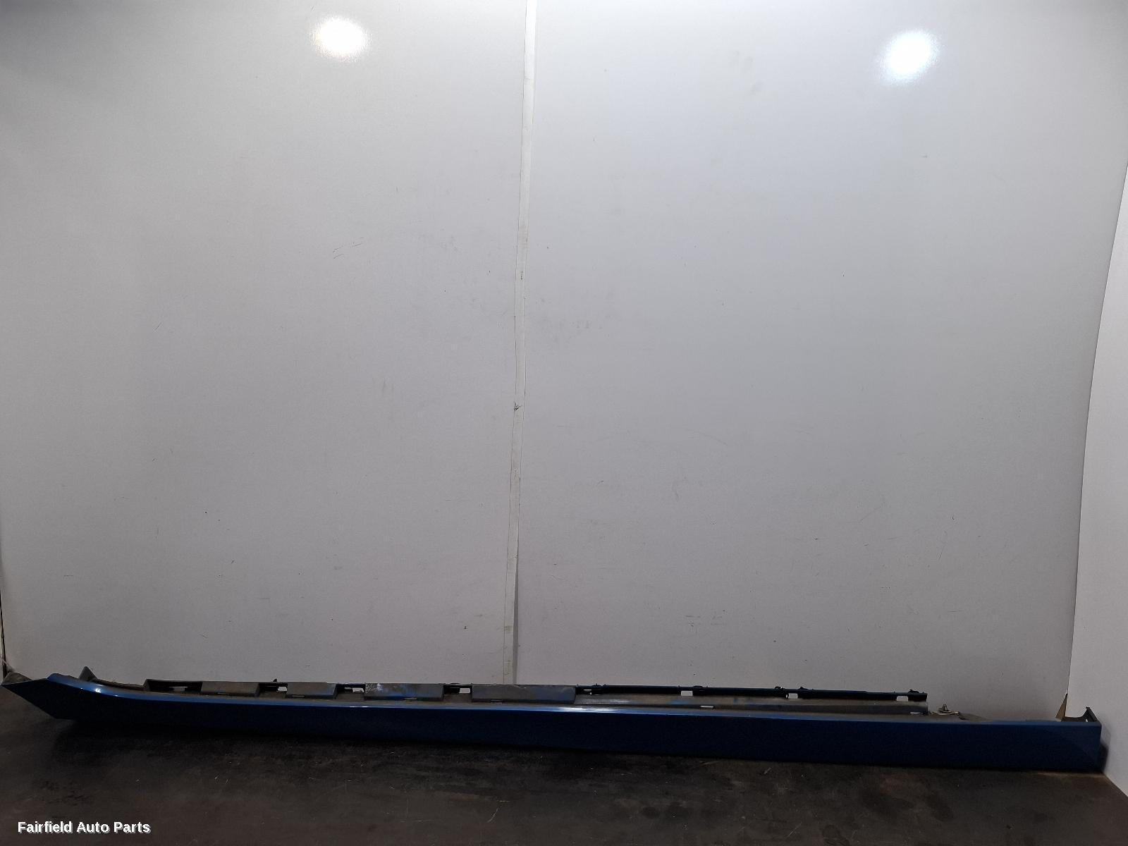 2006-2017 Holden Commodore Side Step Skirt