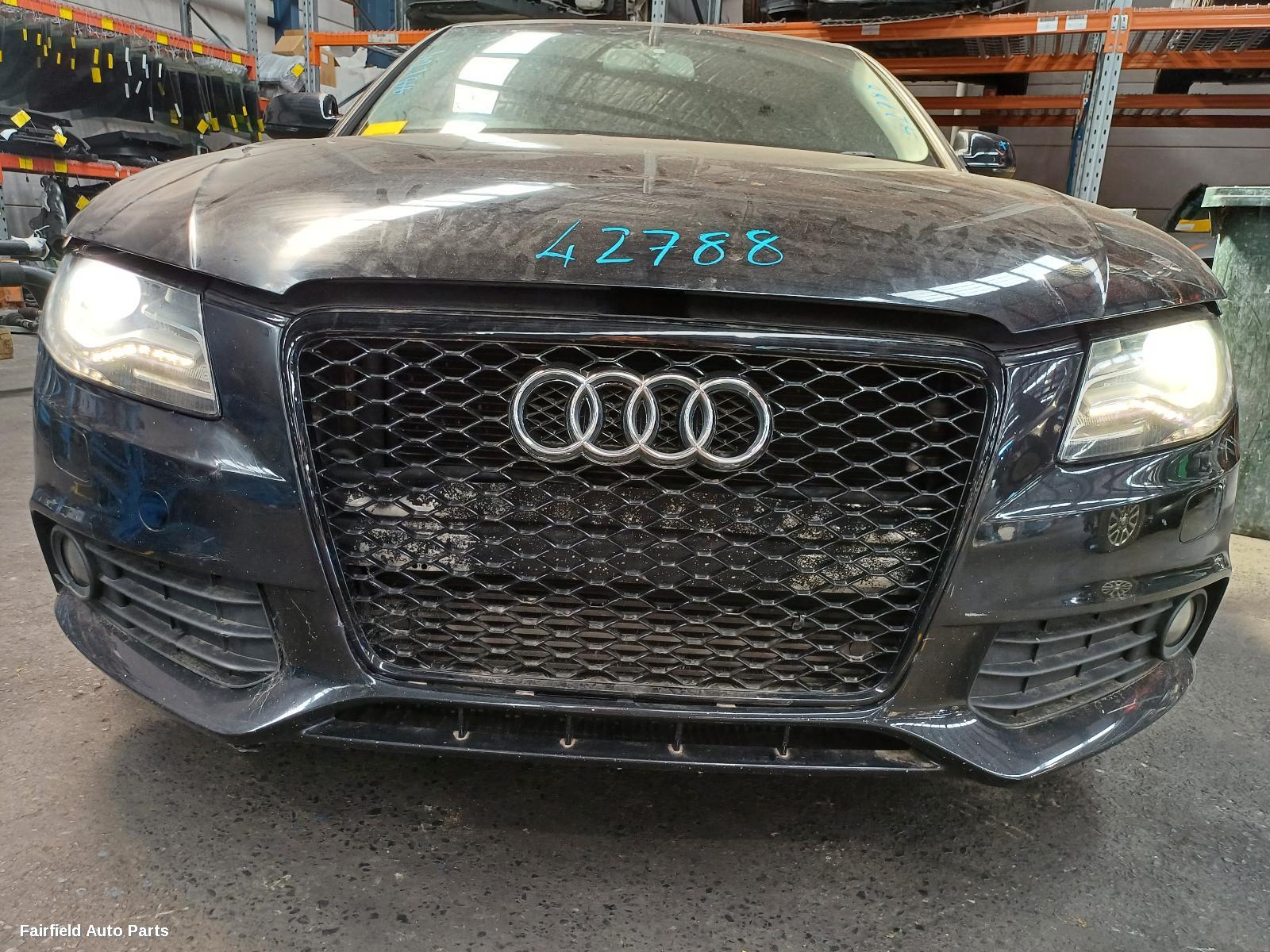 2009 Audi A4 Left Taillight